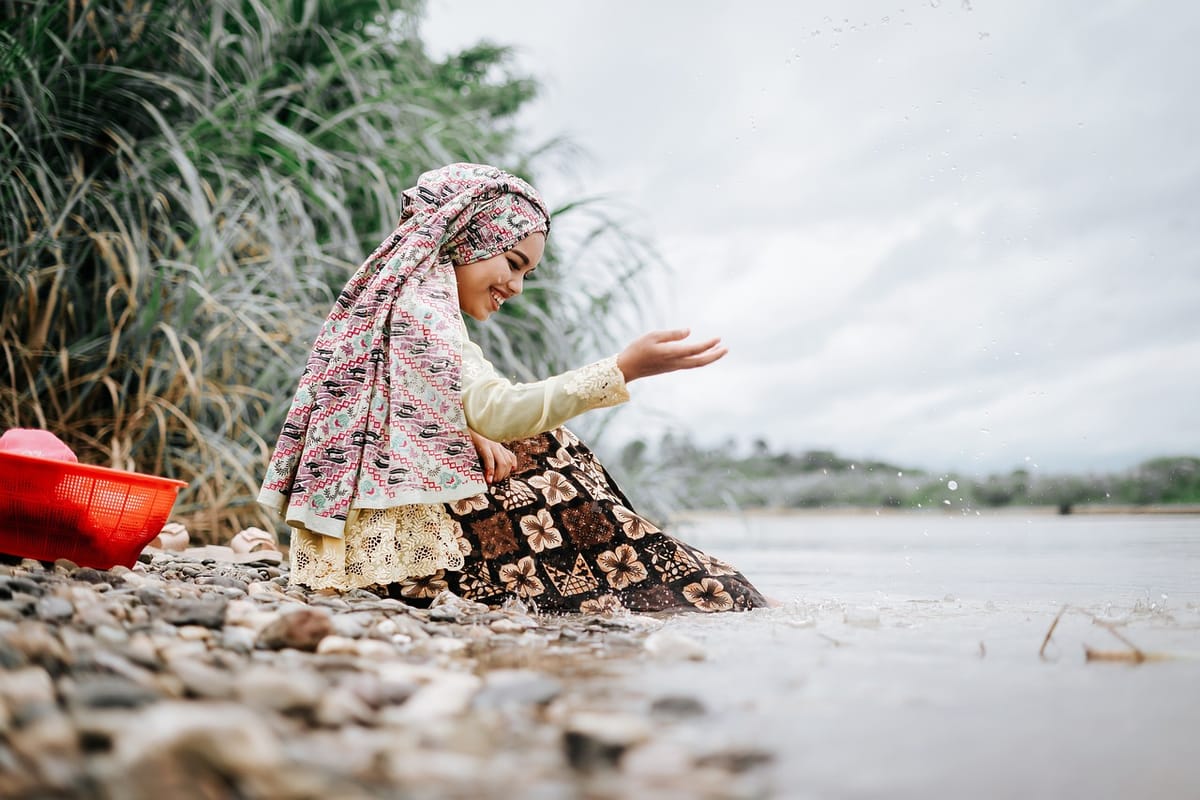 Safety Tips for Muslim Women Traveling Solo